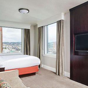 Two-Bedroom King Suite